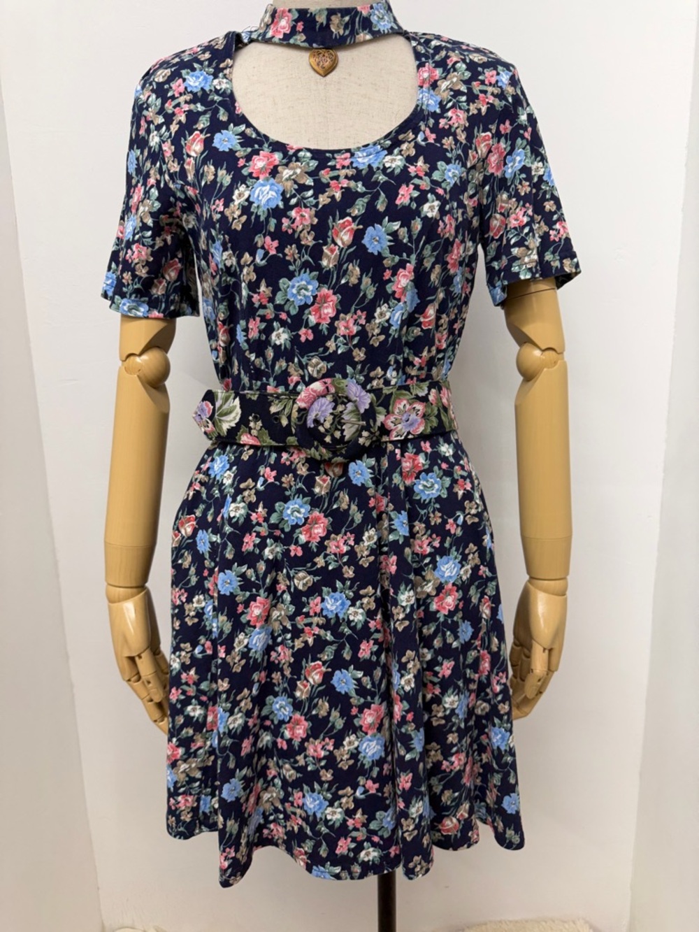 Vintage Zanoni By Jalate Navy Floral Print Short Sleeve Dress with Choker Size M